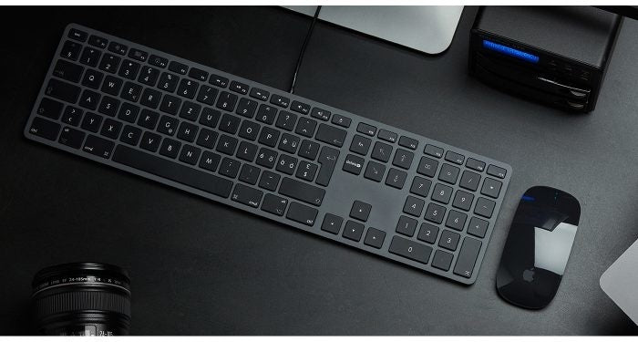 Refurbished LMP Keyboard met Numeric Keypad (QWERTY - EUROPE/NL) - Zwart